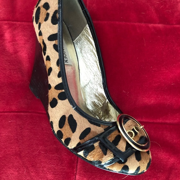 Steve Madden Leopard print, pony hair  heels. - Picture 4 of 4